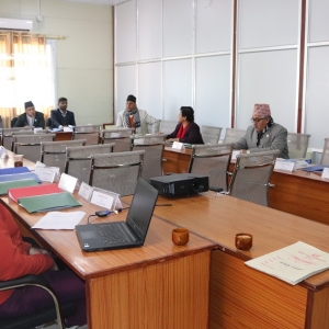 प्रदेश सभा अर्थ तथा विकास समितिको बैठकमा आयोगका मा.उपाध्यक्षज्यू प्रदेश सरकारको आ.व.०७८।७९ को यस अवधिसम्म भएका खर्च तथा प्रगतिका अवस्थाहरूका बारेमा जानकारी दिनुहुदै