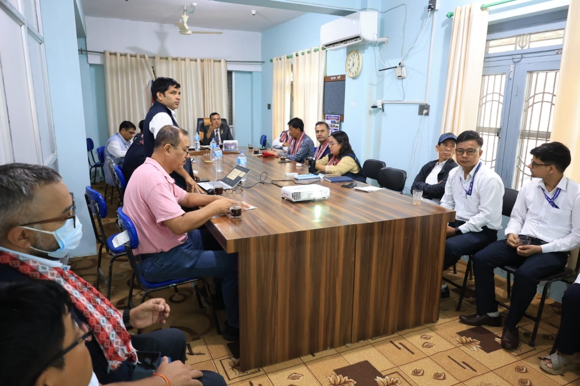 विश्व स्वास्थ्य संगठनका नेपाल  प्रतिनिधि डा. राजेश संभाजीराव पाण्डव र प्रदेश नीति तथा योजना आयोगका मा.उपाध्यक्ष डा.गंगादत्त नेपाल